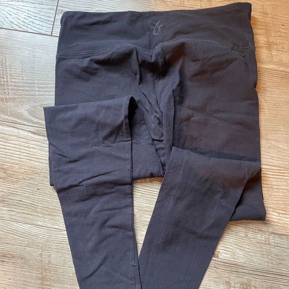 TNA Leggings - Picture 2 of 4